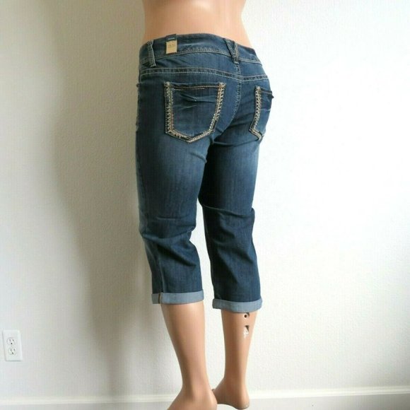 Maurices Jeans Denim Flex Capri Cropped Plus Size 13/14 NWT - Picture 2 of 3